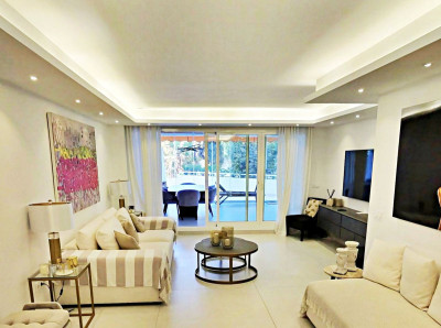 2 Bedroom Ground Floor Apartment in Puerto Banús - Image 2