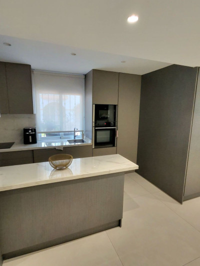 2 Bedroom Ground Floor Apartment in Puerto Banús - Image 4