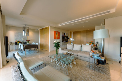 2 Bedroom Middle Floor Apartment in La Quinta - Image 3
