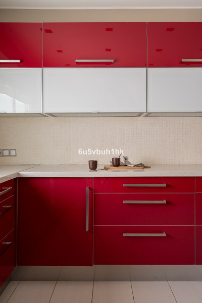 2 Bedroom Ground Floor Apartment in Nueva Andalucía - Image 4
