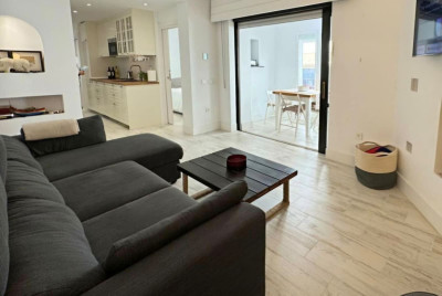 2 Bedroom Middle Floor Apartment in Puerto Banús - Image 4