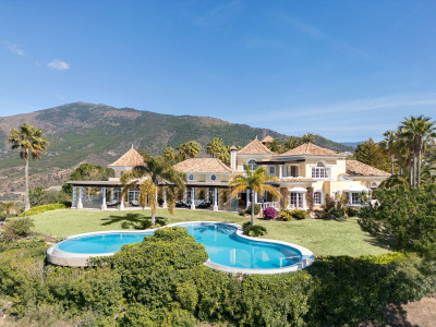 4 Bedroom Detached Villa in La Zagaleta - Image 1