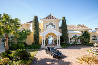 4 Bedroom Detached Villa in La Zagaleta - Image 2