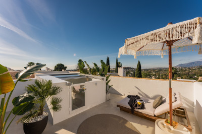 4 Bedroom Townhouse in Nueva Andalucía - Image 2