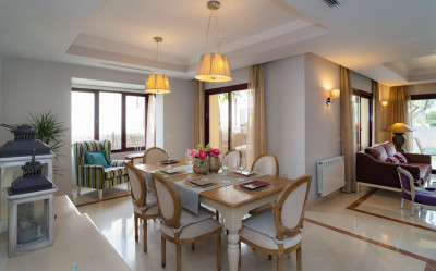 4 Bedroom Semi-Detached House in Nueva Andalucía - Image 4