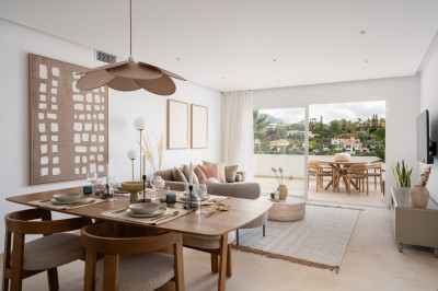 2 Bedroom Middle Floor Apartment in La Quinta