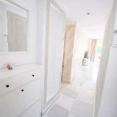 2 Bedroom Ground Floor Apartment in Nueva Andalucía - Image 5