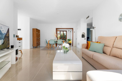 2 Bedroom Middle Floor Apartment in Puerto Banús