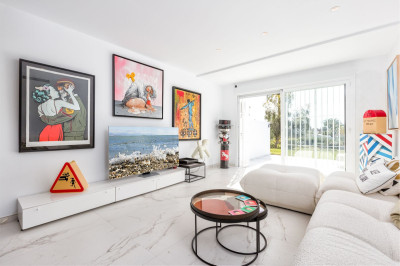 2 Bedroom Ground Floor Apartment in Nueva Andalucía - Image 2