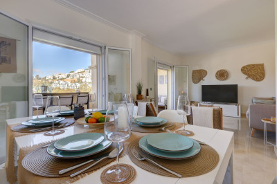 2 Bedroom Penthouse Duplex in La Quinta - Image 3