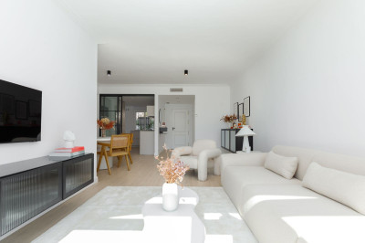3 Bedroom Ground Floor Apartment in La Quinta - Image 4