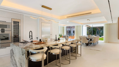 7 Bedroom Detached Villa in La Quinta - Image 5