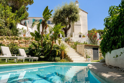 5 Bedroom Detached Villa in El Madroñal - Image 1