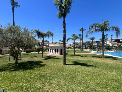 2 Bedroom Ground Floor Apartment in Puerto Banús - Image 2
