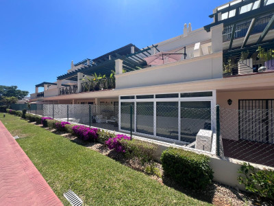 2 Bedroom Ground Floor Apartment in Puerto Banús - Image 4