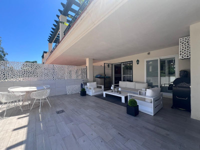2 Bedroom Ground Floor Apartment in Puerto Banús - Image 5
