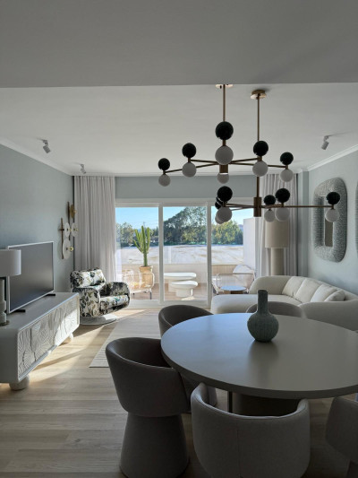 3 Bedroom Middle Floor Apartment in Nueva Andalucía - Image 2