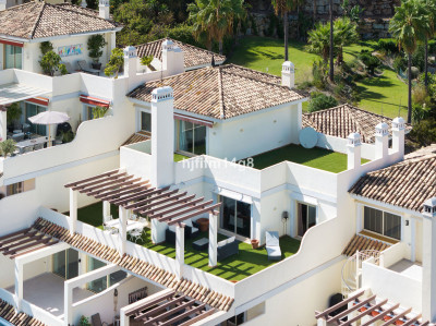 3 Bedroom Penthouse Duplex in Nueva Andalucía - Image 2