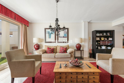 3 Bedroom Penthouse Duplex in Nueva Andalucía - Image 4
