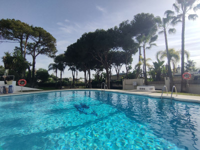 2 Bedroom Ground Floor Apartment in Puerto Banús - Image 3