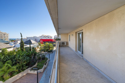 2 Bedroom Middle Floor Apartment in Puerto Banús