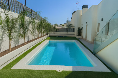 3 Bedroom Penthouse Duplex in La Quinta - Image 3