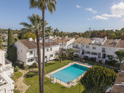 4 Bedroom Townhouse in Nueva Andalucía - Image 3