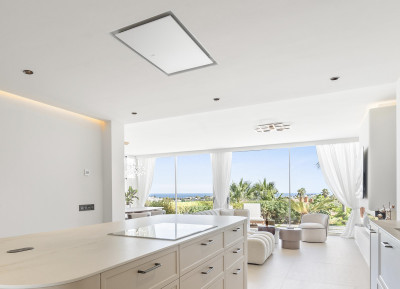 3 Bedroom Ground Floor Apartment in Nueva Andalucía - Image 3