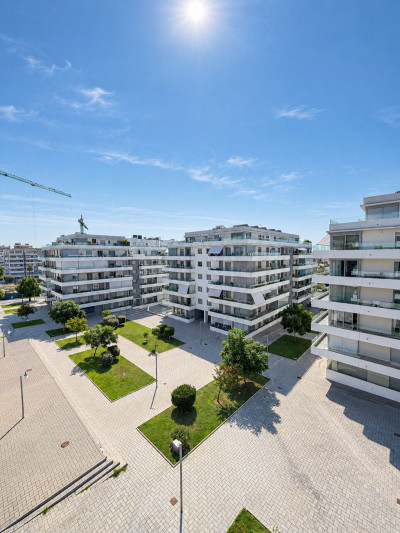 3 Bedroom Middle Floor Apartment in Nueva Andalucía - Image 3