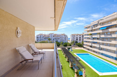 3 Bedroom Middle Floor Apartment in Puerto Banús