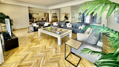 7 Bedroom Detached Villa in Nueva Andalucía - Image 4