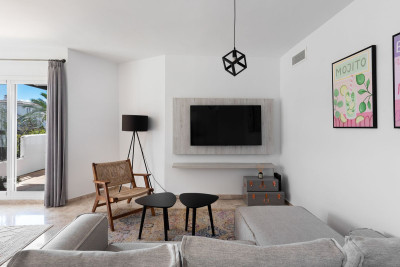 2 Bedroom Penthouse Duplex in Nueva Andalucía - Image 3