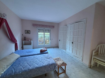 3 Bedroom Middle Floor Apartment in Nueva Andalucía - Image 3