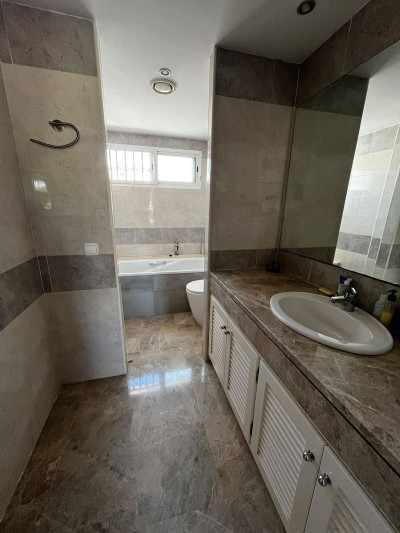 4 Bedroom Townhouse in Nueva Andalucía - Image 5