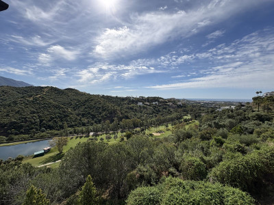 3 Bedroom Penthouse in La Quinta - Image 1