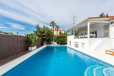 3 Bedroom Detached Villa in Nueva Andalucía - Image 1