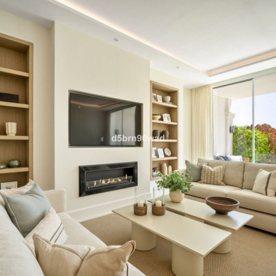 4 Bedroom Townhouse in La Quinta - Image 3