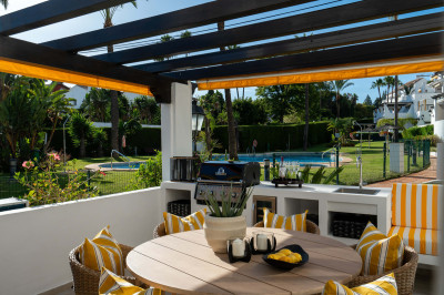 3 Bedroom Middle Floor Apartment in Nueva Andalucía - Image 5