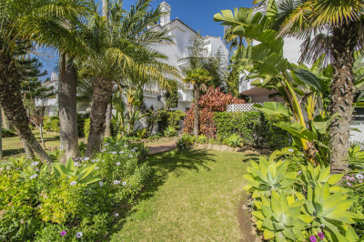 3 Bedroom Middle Floor Apartment in Nueva Andalucía - Image 5