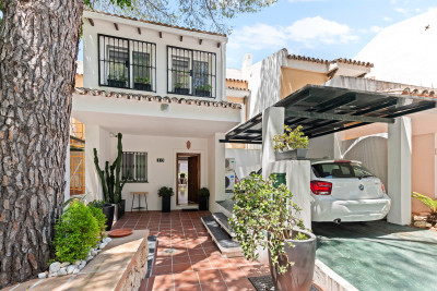 4 Bedroom Townhouse in La Quinta - Image 1