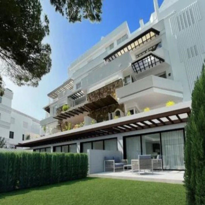 3 Bedroom Ground Floor Apartment in Nueva Andalucía - Image 1