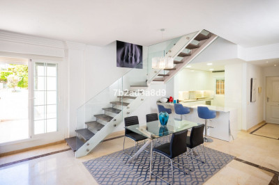 3 Bedroom Penthouse in Nueva Andalucía - Image 2