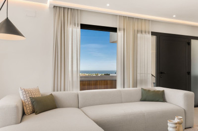 2 Bedroom Penthouse in Nueva Andalucía - Image 2