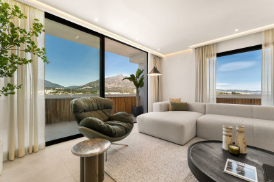 2 Bedroom Penthouse in Nueva Andalucía - Image 3