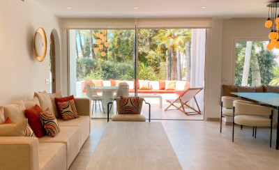 3 Bedroom Middle Floor Apartment in Puerto Banús - Image 1