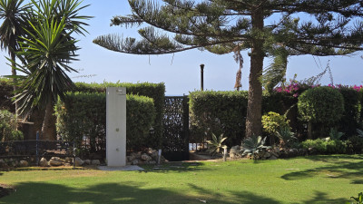 2 Bedroom Ground Floor Apartment in Puerto Banús - Image 2