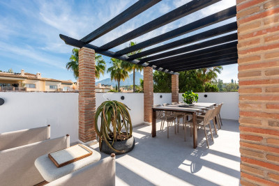 3 Bedroom Penthouse in Nueva Andalucía - Image 3