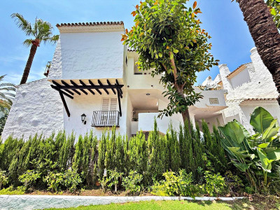 3 Bedroom Top Floor Apartment in Puerto Banús - Image 1
