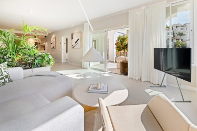 3 Bedroom Duplex in La Quinta - Image 1