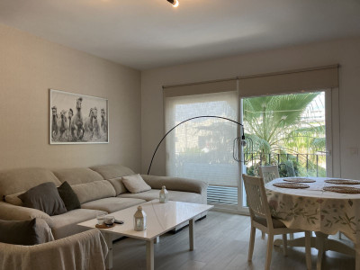 2 Bedroom Middle Floor Apartment in Puerto Banús - Image 4